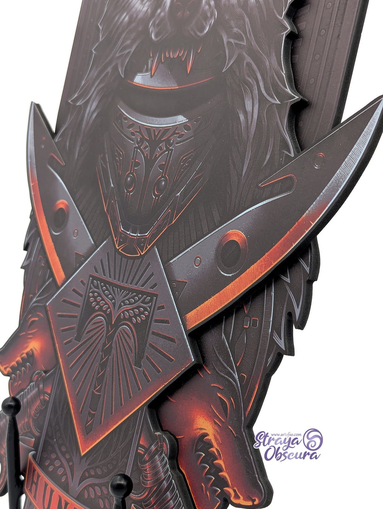 Standee Iron Crest - Hunter